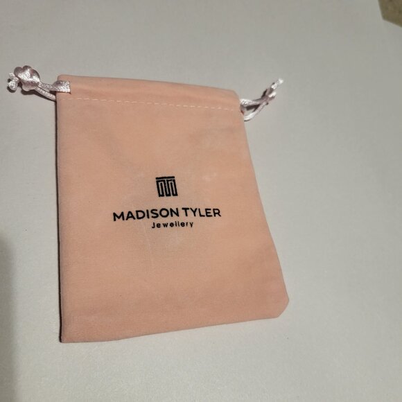 SOLD - Picture 4 of 4